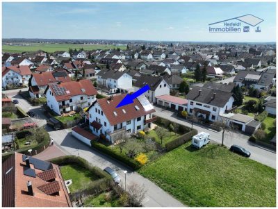Sehr schöne & große Familienresidenz mit 315 m² & Traumgarten in ruhiger Lage - sofort bezugsfrei