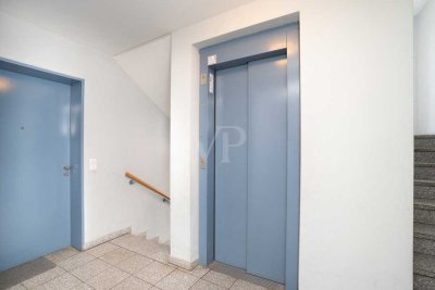 Gepflegte barrierefreie Erdgeschosswohnung mit eigenem Garten und großer sonnenverwöhnter Terrasse