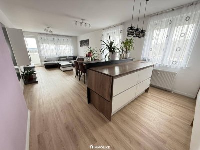 Perfekt aufgeteilte 4-Zimmer-Wohnung mit Weitblick – oberstes Geschoss mit Lift &amp; Loggia
