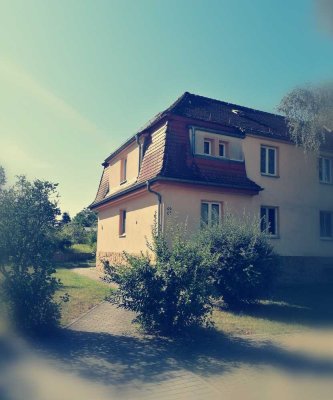 Sanierte und helle 3 Raum Wohnung zum Wohlfühlen im Mehrfamilienhaus in Coswig