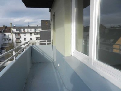 Große, helle 2-Zimmer-Wohnung mit zwei Balkonen in zentraler Lage von Oberhausen