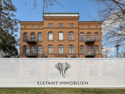 2 Zimmer Dachgeschosswohnung mit Charakter | 73 m² Wfl. | Stellplatz | Leerzug zum 1.10.2026 !