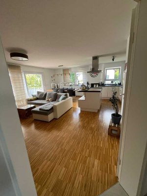 Attraktive 4-Zimmer-Wohnung mit Aufzug in Deckenpfronn