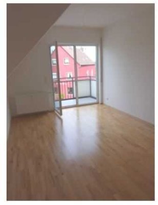 Stilvolle 2-Zimmer-Wohnung mit Balkon und Einbauküche in ruhiger Lage von Hanau-Klein Auheim