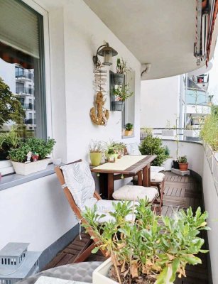 Familienfreundliche 4-Zimmer-Wohnung mit großem Balkon in Toplage von Düsseldorf