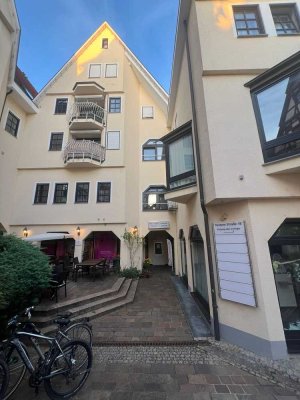 Helle 2-Zimmer Dachgeschosswohnung in Leonberg