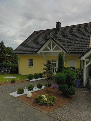 Schön gelegene möblierte 2-Zimmer-Wohnung mit EBK in Driedorf