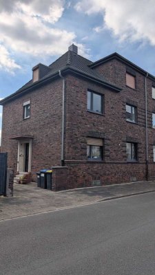 Sehr gepflegtes Mehrfamilienhaus in Duisburg-Hochheide