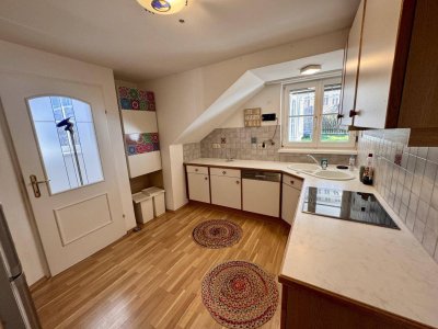 Familientraum in ruhiger Lage mit charmantem Garten ...!