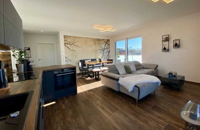 Sehr exklusive Eigentumswohnung m. Balkon - Aufzug im Haus - Neubau - Niveau KfW55