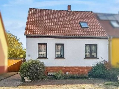 Bald Ihr neues Zuhause: Gemütliche Doppelhaushälfte in Dessau-Kleinkühnau