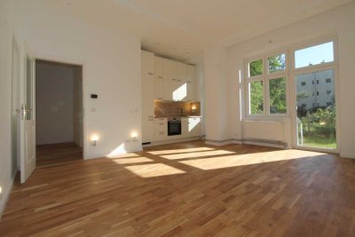 Ruhige, sonnige, topsanierte  2 Zimmer-Wohnung in Grünau mit 9 m² Terrasse inkl. eigenem Garten!