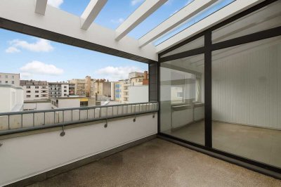 Sonnige Loggia und Stellplatz inklusive: Moderne 2-Zi.-Wohnung als Erstbezug in zentraler Lage Ludwi