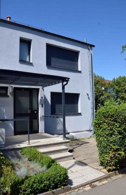 Modernes, kernsaniertes Einfamilienhaus mit Garage in Fasanenhof