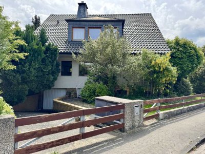Top-Lage nahe dem Mittellandkanal, eingewachsener Garten, Garage und modernisiertes Dach