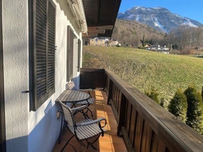 Wunderschöne 2 Zimmer Wohnung mit 12 m/2 Balkon