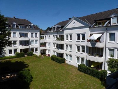 Lichtdurchflutete 2-Zimmer-Wohnung mit Küche, Balkon