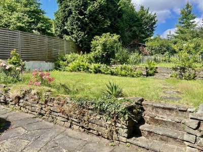 Helle, großzügige, vollständig renovierte Erdgeschosswohnung mit Garten, Terrasse, Garage in Do-West