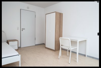 Zimmer nähe S-bahn in Wohnheim zu Vermieten
