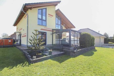 Modernes Split-Level-Haus mit gehobenem Standard – KfW 40 & Photovoltaik