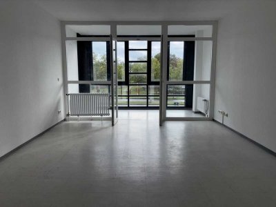 Ihre erste gemeinsame Wohnung in Berlin-Lichtenberg! 1 NKM als Renovierungskostenzuschuss!