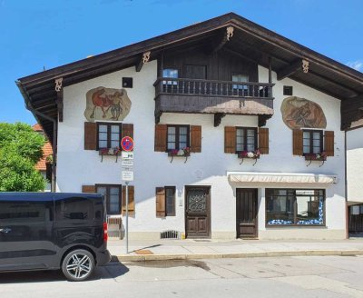 3-Zimmer-Wohnung teilmöbliert mit Balkon und Einbauküche in Miesbach, Marktplatz