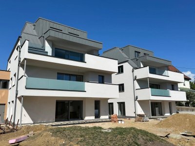LINZ / FROSCHBERG:RASCHER BAUFORTSCHRITT GARTEN-EIGENTUMSWOHNUNG ca. 117,26 m² Wohnfläche, 4 Zimmer + Terrasse / Eigengarten, inkl. Carportstellplatz