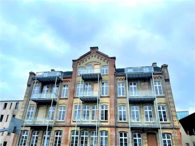 2-Zimmerwohnung mit Balkon Schloßstraße 28 in ehemaliger Voigtschule - Kulturdenkmal