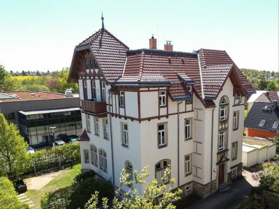 SCHICKE MAISONETTE-WOHNUNG IN REPRÄSENTATIVER STADTVILLA IN DRESDNER TOPLAGE