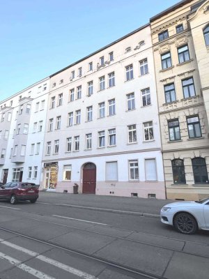 Großzügige Eigentumswohnung in gepflegtem MFH in Magdeburg