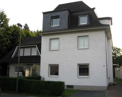 Köln-Stammheim, 2.OG, ca.65 qm im gepflegten 3 Familienhaus
