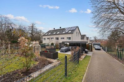 Modernes Reihenmittelhaus mit Garten in Stuttgart-Stammheim