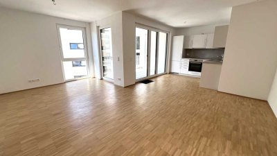 Sonnige 3 Zimmer Neubau Wohnung in ruhiger Lage mit Aussicht ins Grüne.