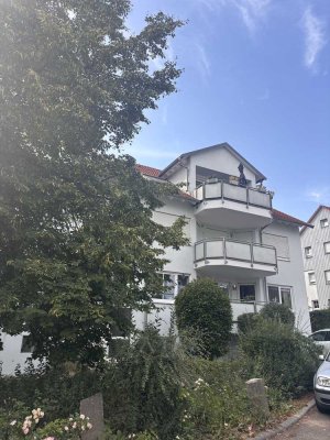 Schöne 2,5 Zimmer Maisonette Wohnung - Ideal für Singles und Paare