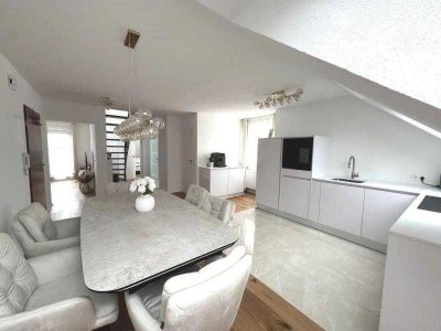 Hier wohnen Sie exklusiv! 3,5 Zimmer-Maisonettewohnung mit Dachterrasse!