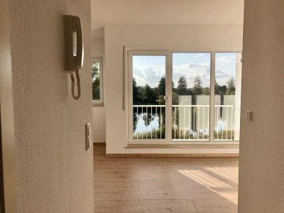 Direkte Mainlage: Charmante 2,5 Zimmerwohnung in Großauheim