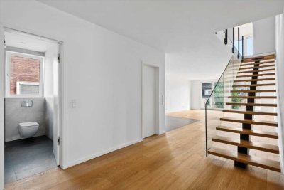 Luxuriöse Maisonette-Wohnung in Sachsenhausen mit Stellplatz, 5 Min. zum Schweizer Platz