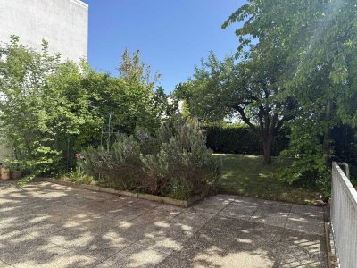 Reihenhaus in versetzter Bauweise mit hoher Privatsphäre in ruhiger Feldrandlage