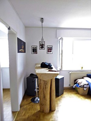 Gepflegte 1-Zimmer-Wohnung mit Einbauküche in Freiburg