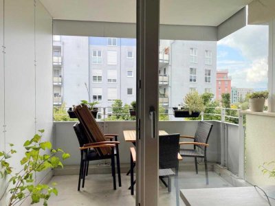 Ruhige Wohnlage am Park, S/W- Balkon, Parkett, EBK, TG