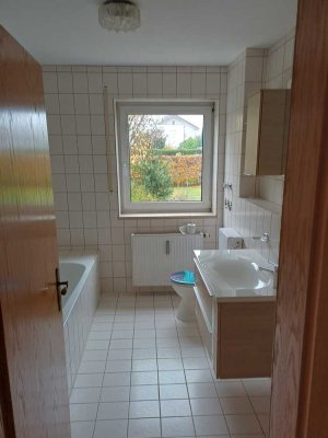 Helle 2,5-Zimmer Erdgeschosswohnung mit Garten in Rotthalmünster