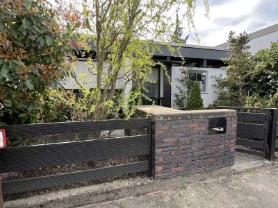 Wohnambiente im Bungalow mit Garage in Bickenbach