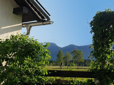 Charmantes Refugium am Rand des Murnauer Moos – mit unverbaubarem Bergblick