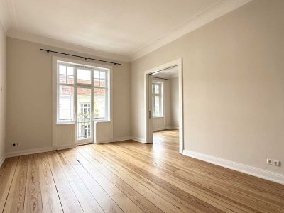 4,5-Zimmer-Altbauwohnung mit zwei Balkonen in Eppendorf