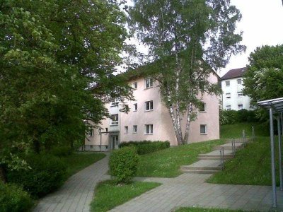 Schöne Wohnung sucht Mieter: individuelle 3-Zimmer-Wohnung mit EBK