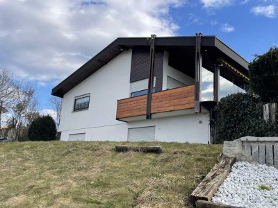 Einfamilienbungalow im Landhausstil in unverbaubarer Randlage