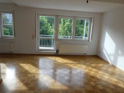 Gut aufgeteilte Eigentumswohnung in ruhiger Wohnlage nur wenige Gehminuten von der Fußgängerzone