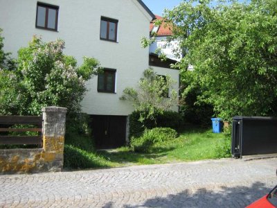 Großzügiges Zweifamilienhaus mit vielseitigen Nutzungsmöglichkeiten im Herzen von Zwiesel