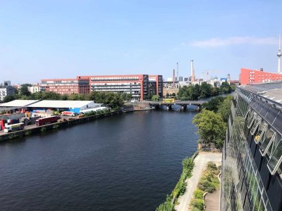 Exklusive Spree-Wohnung mit privater Dachterrasse, EBK & Top-Anbindung!
