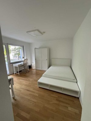 Helles 1-Zimmer-Apartment mit Balkon direkt am Nerotalpark